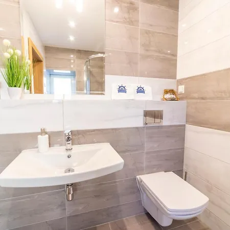 Promenada I Nad Jeziorem Mikołajki