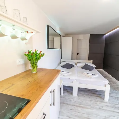 Promenada I Nad Jeziorem * Mikołajki