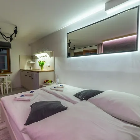 Promenada I Nad Jeziorem Apartment *