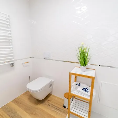 Promenada I Nad Jeziorem Mikołajki