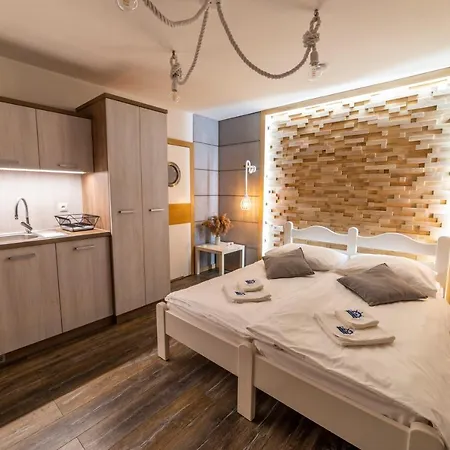 Promenada I Nad Jeziorem Mikolajki (Mragowo)