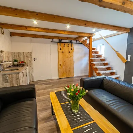 Promenada I Nad Jeziorem * Mikołajki