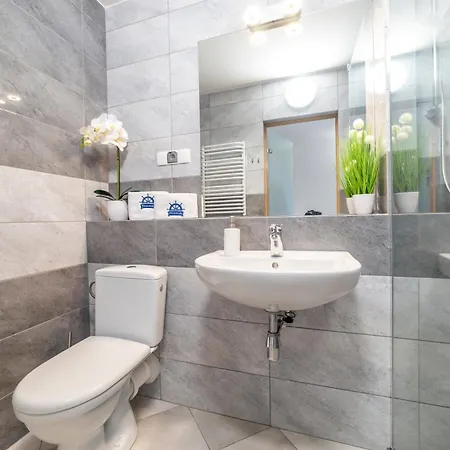 Promenada I Nad Jeziorem *